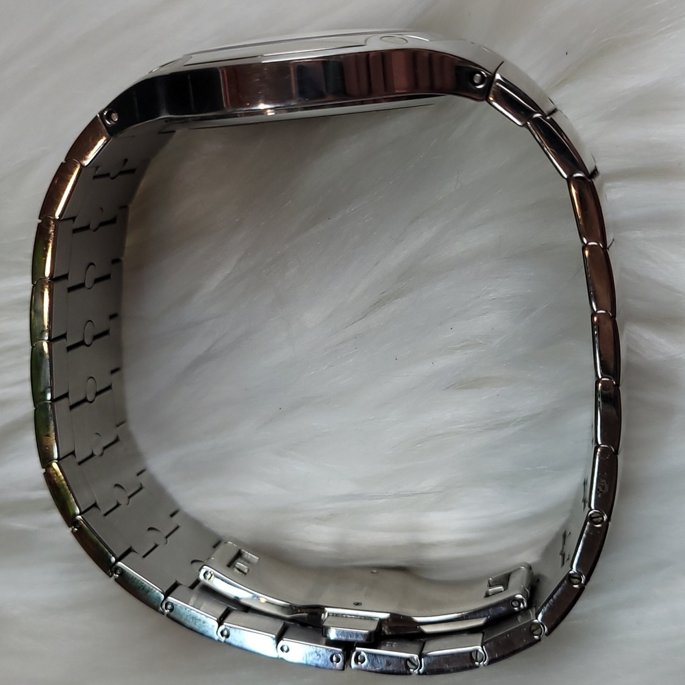 AUTHENTIC MOVADO MEN'S SE STAINLESS STEEL TIMEPIECE - Picture 9 of 16